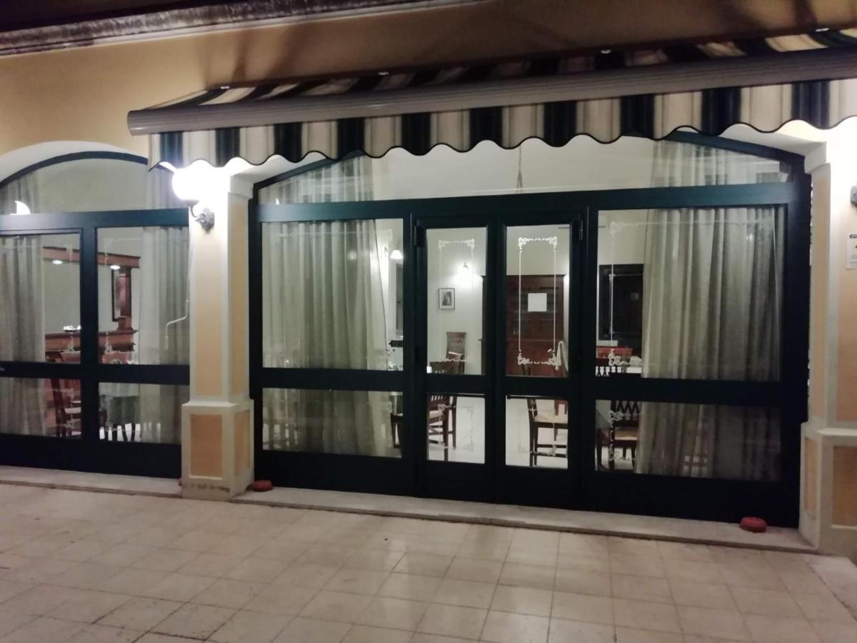 迪莫拉里莱斯棕竹酒店 加利波利 外观 照片